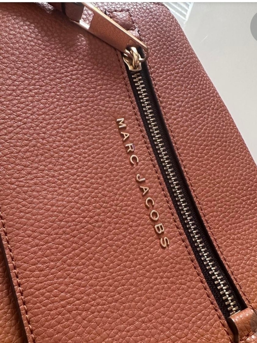 Marc Jacobs Orange Leather Crossbody Bag - Picture 5 of 7